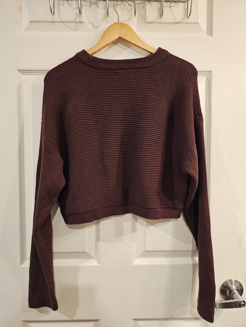 Cropped Ribbed Knit Sweater - Picture 5 of 5